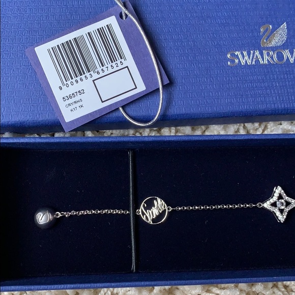 Swarovski Star Bracelet - Picture 3 of 5